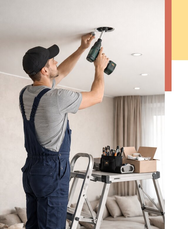 Установка и монтаж точечных светильников в натяжной потолок в Самаре от 1819 руб. | ОТДЕЛОЧНИК-Смр